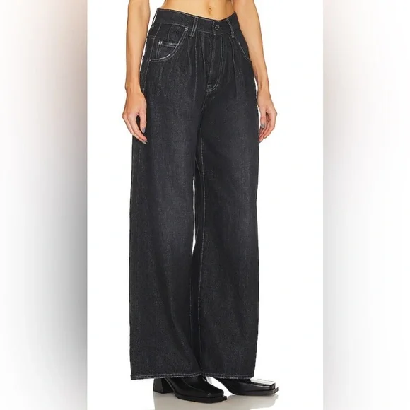 GRLFRND Chloe High Rise Pleated Wide Leg in Fulton